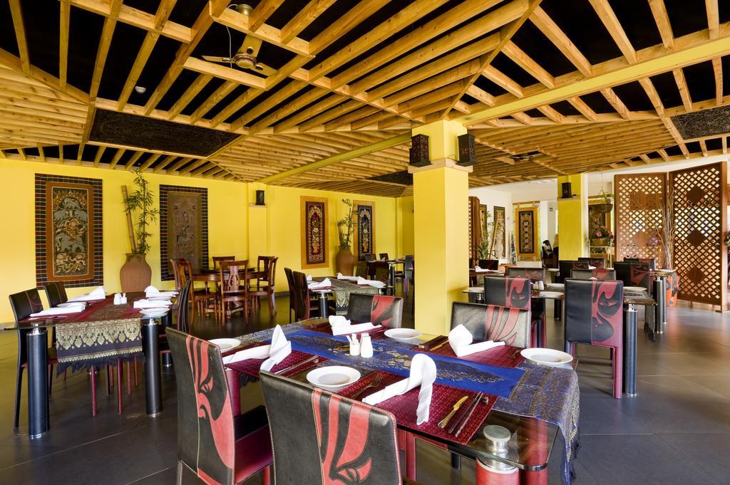Metropole Hotel Καμπάλα Εξωτερικό φωτογραφία