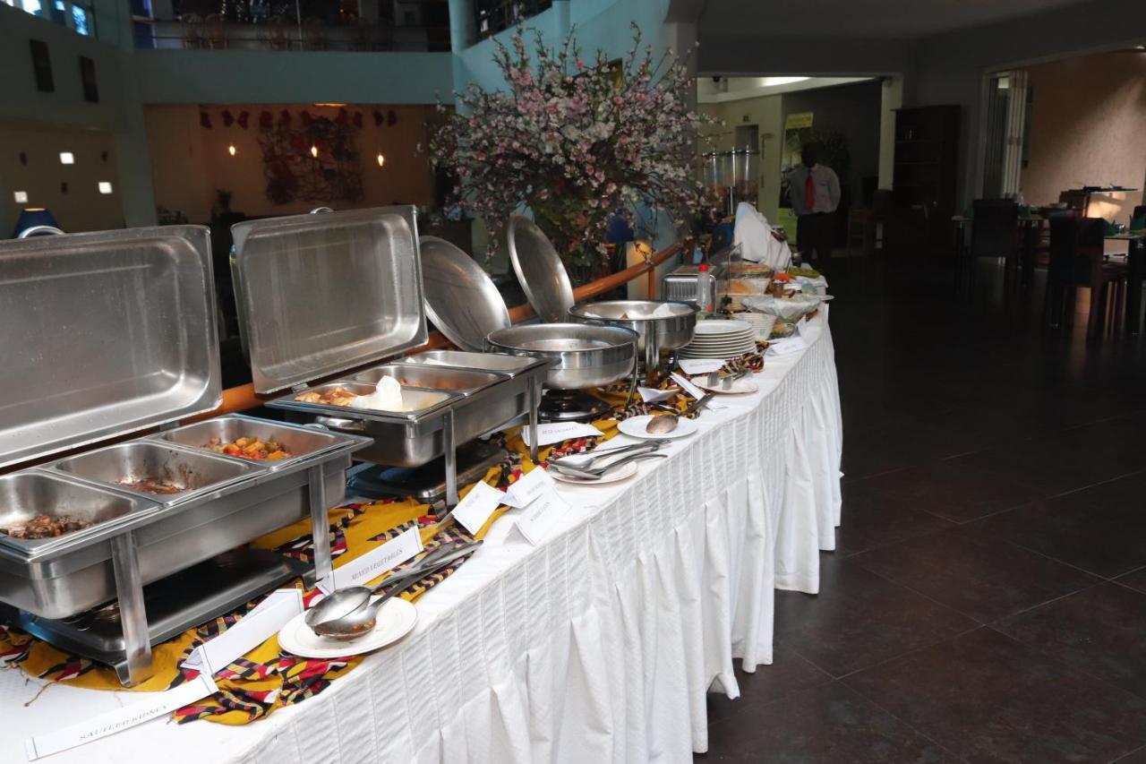 Metropole Hotel Καμπάλα Εξωτερικό φωτογραφία